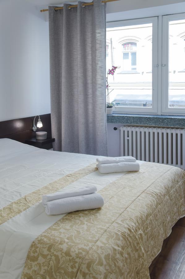 Modern Apartment Dlouha Praag Buitenkant foto